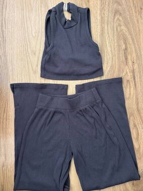 Tiger Friday Ribbed Sleeveless Crop Top & Wide-Leg Pants Set - Charcoal gray